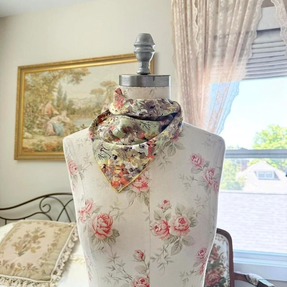 Floral‎ bandana  70s floral bandana earthy floral
